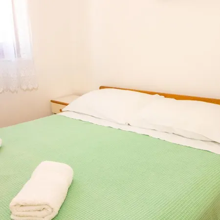 Apartment Bozica With Terrace Baska (Krk)