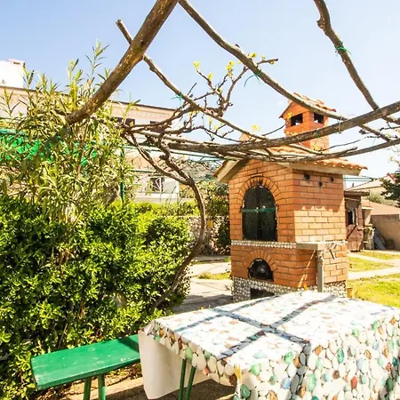 Apartment Bozica With Terrace Baska (Krk)
