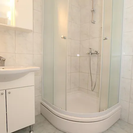 Bozica With Terrace Apartment Baska (Krk)